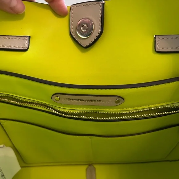 Banana Republic Leather Large East-West Tote in taupe with a lime interior - Picture 9 of 11